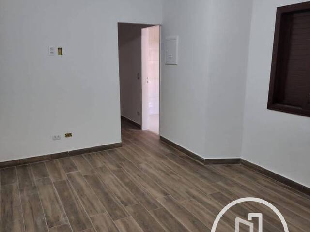 Casa para Comprar em São Paulo - 2