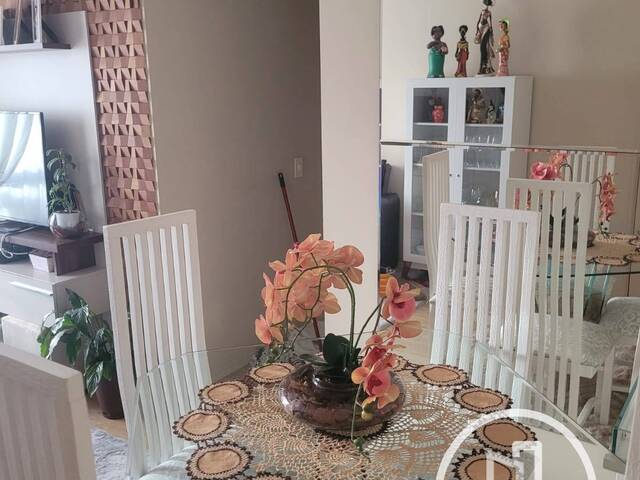 #75J8ML - Apartamento para Comprar em São Paulo - SP