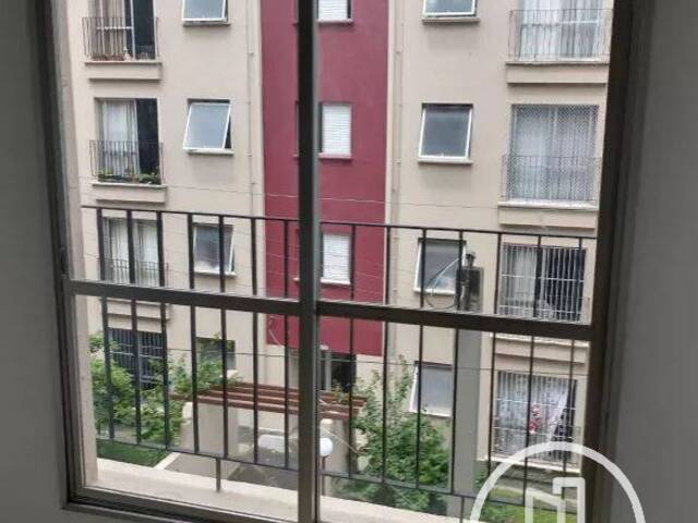 #17I98ML - Apartamento para Comprar em São Paulo - SP
