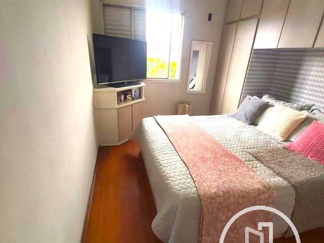 #236N9B - Apartamento para Comprar em São Paulo - SP