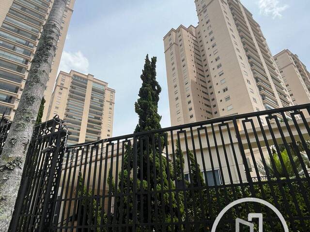 #11P2N9B - Apartamento para Comprar em São Paulo - SP