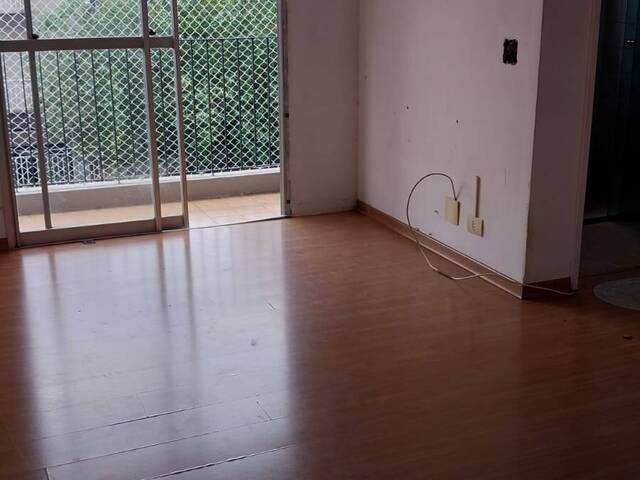 Apartamento para Comprar em São Paulo - 2