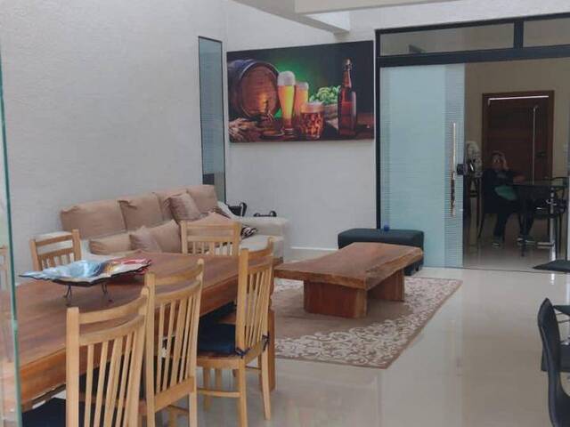 Casa para Comprar em São Paulo - 3