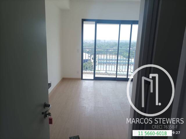 #13IN9B - Apartamento para Comprar em São Paulo - SP