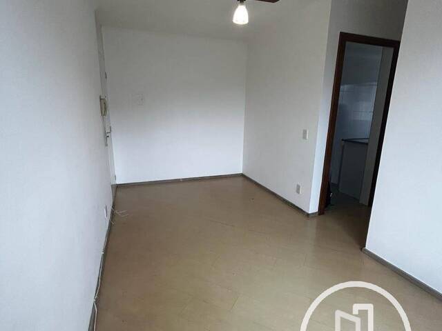 Apartamento para Comprar em São Paulo - 2