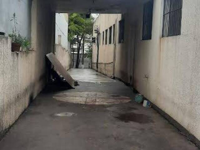 Prédio Comercial para Comprar em Diadema - 5