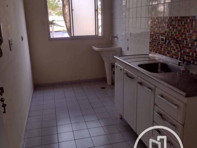 Apartamento para Comprar em São Paulo - 2