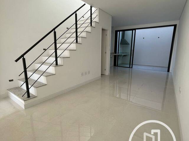 Casa para Comprar em São Paulo - 2