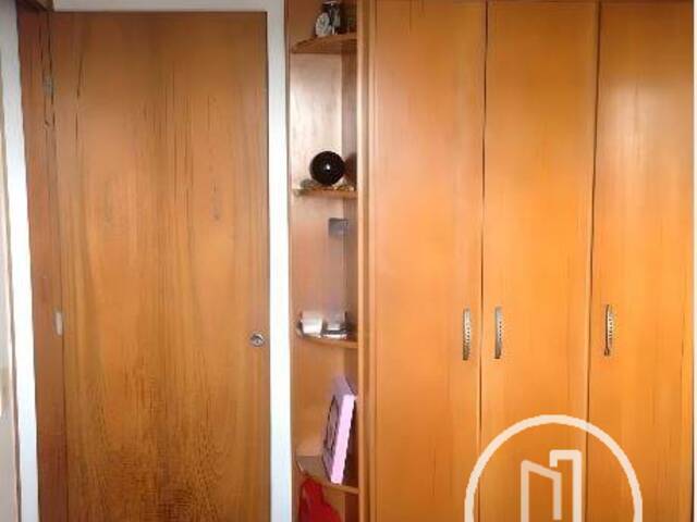 #173H8ML - Apartamento para Comprar em São Paulo - SP