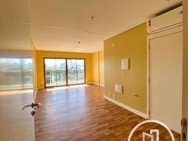 #12JQN9B - Apartamento para Comprar em São Paulo - SP