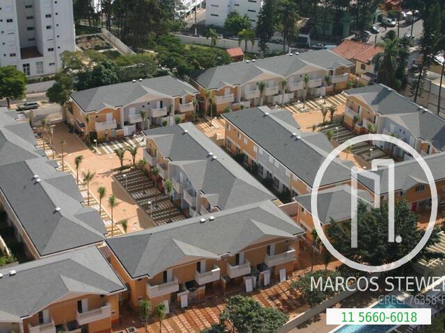 #PFCN9B - Casa para Comprar em São Paulo - SP - 2