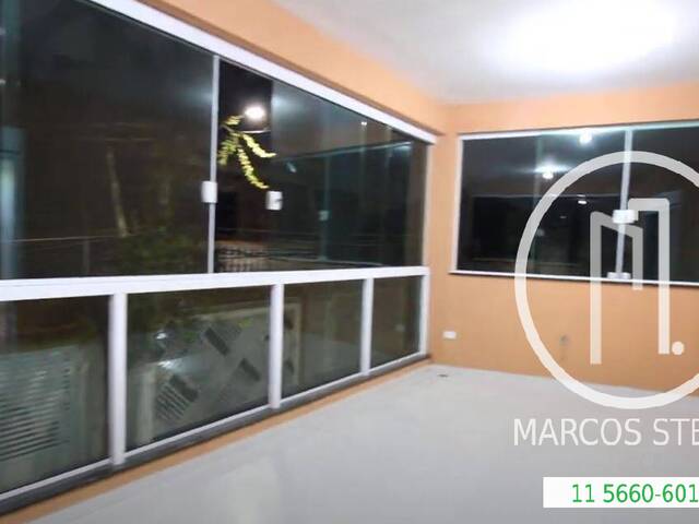 #1ERCN9B - Casa para Comprar em São Paulo - SP