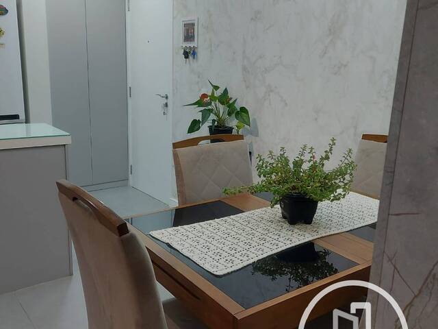 #12V98ML - Apartamento para Comprar em São Paulo - SP