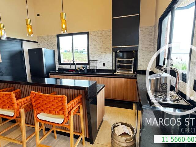 #5478ML - Casa para Comprar em Itaí - SP - 1