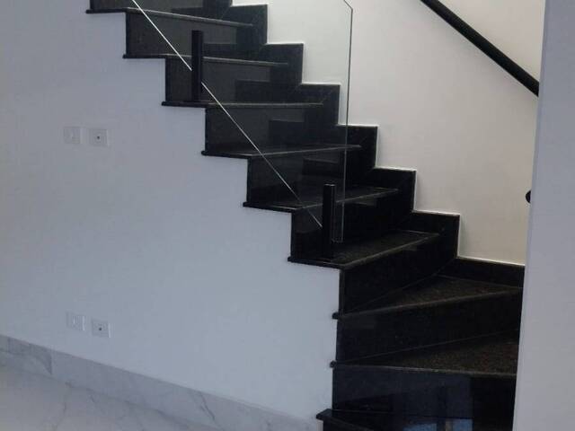Casa para Comprar em São Paulo - 4