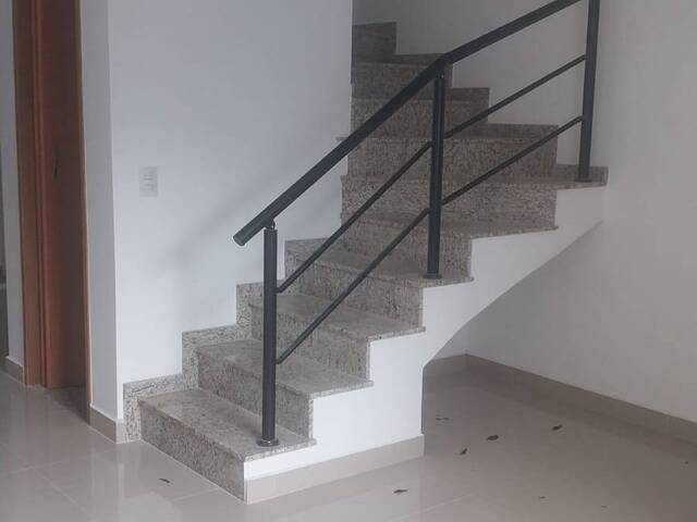 Casa para Comprar em São Paulo - 4