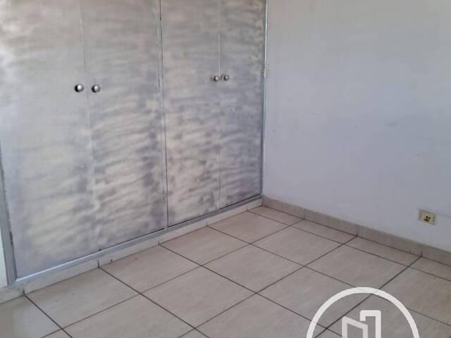 Casa para Comprar em São Paulo - 4