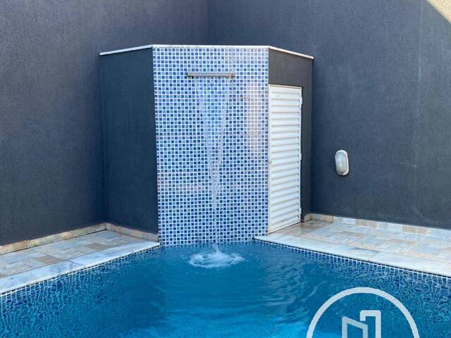 Casa para Comprar em Peruíbe - 4