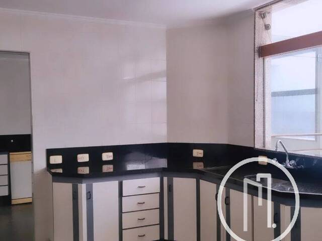 Casa para Comprar em São Paulo - 4