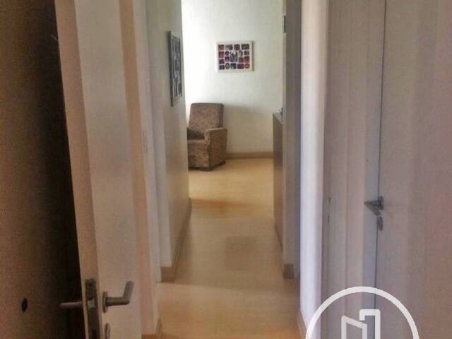 Apartamento para Comprar em São Paulo - 2