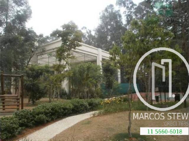Apartamento para Comprar em São Paulo - 2