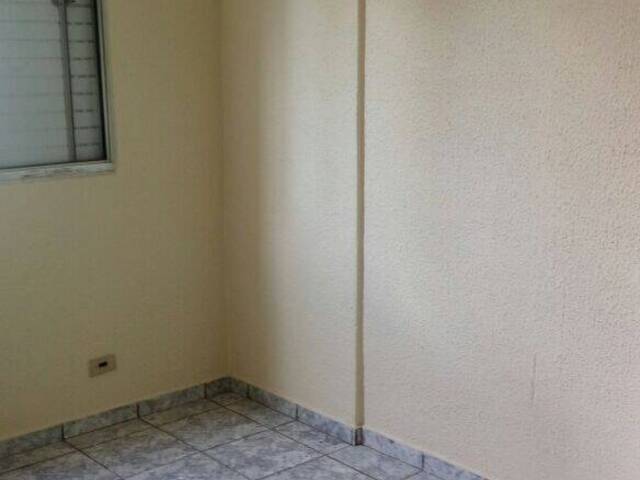 Apartamento para Comprar em São Paulo - 2