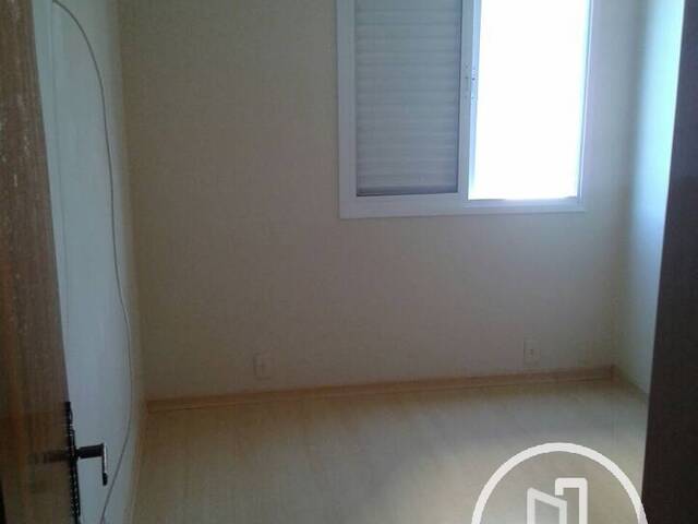 Apartamento para Comprar em São Paulo - 2