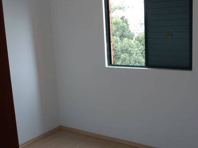 Apartamento para Comprar em São Paulo - 2