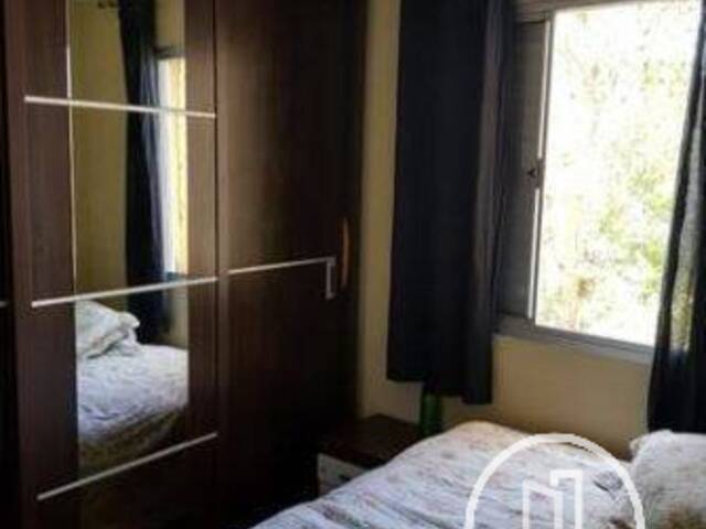 Apartamento para Comprar em São Paulo - 2