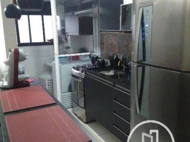 Apartamento para Comprar em São Paulo - 2