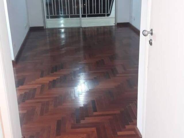 Apartamento para Comprar em São Paulo - 2