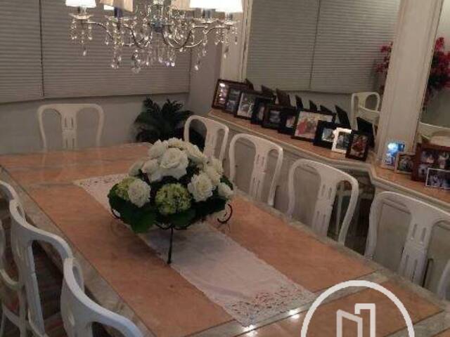 Apartamento para Comprar em São Paulo - 2