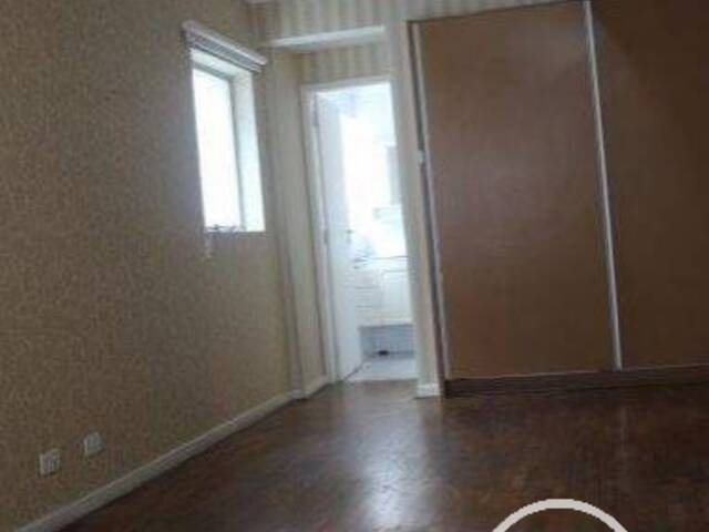 Apartamento para Comprar em São Paulo - 2
