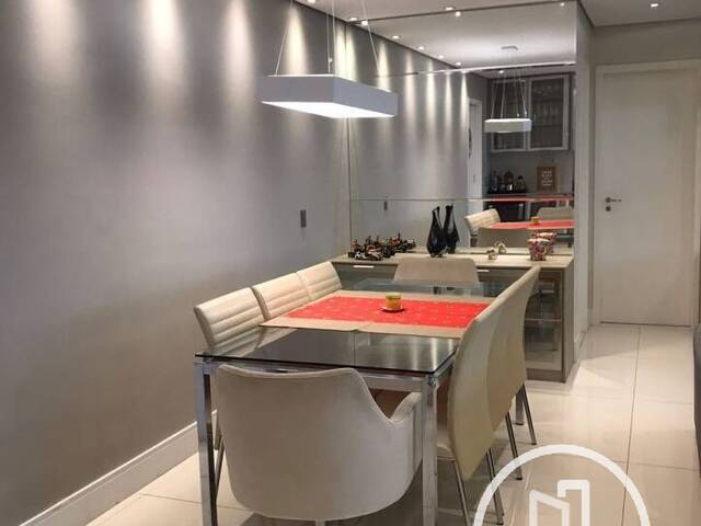 Apartamento para Comprar em São Paulo - 2