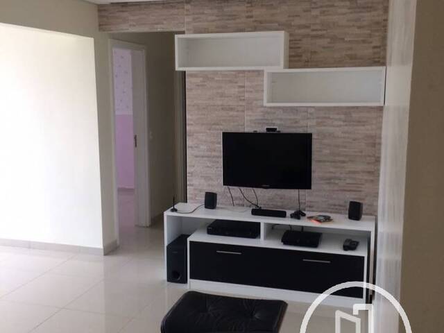 Apartamento para Comprar em São Paulo - 2