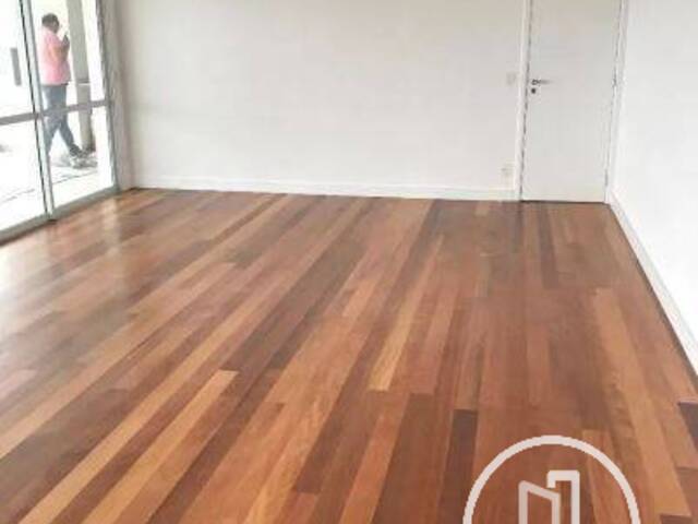 Apartamento para Comprar em São Paulo - 3