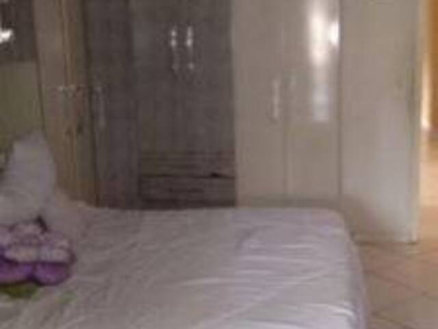 Casa para Comprar em São Paulo - 2