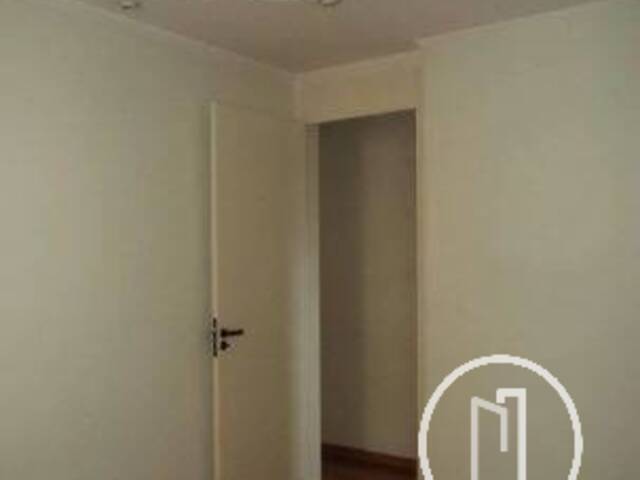 Apartamento para Comprar em São Paulo - 2