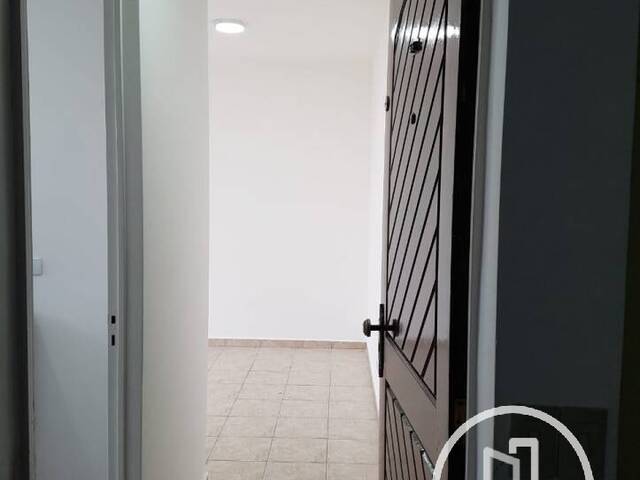 Apartamento para Comprar em São Paulo - 2