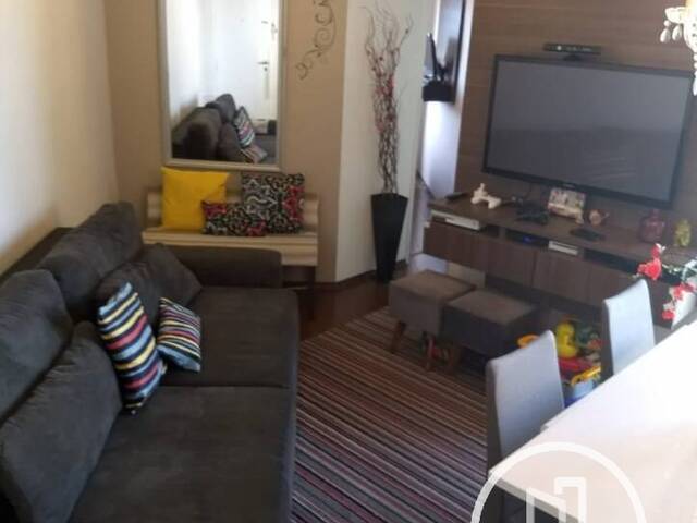 Apartamento para Comprar em São Paulo - 2