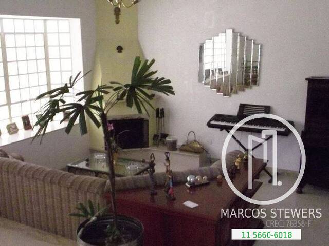 Casa para Comprar em São Paulo - 2