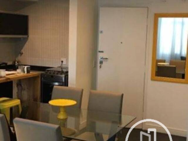 Apartamento para Comprar em São Paulo - 2