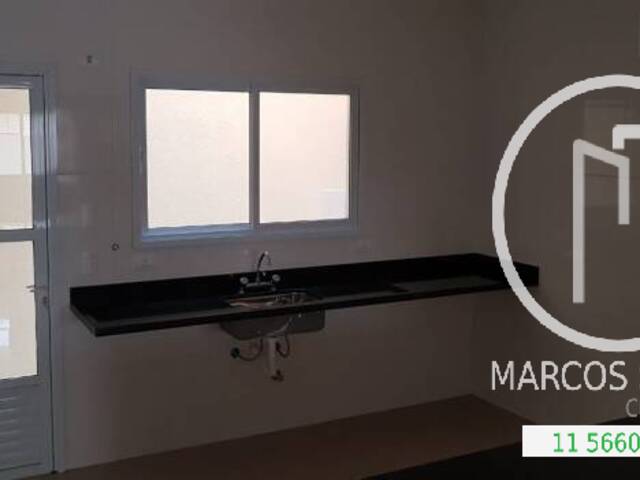 Casa para Comprar em São Paulo - 3