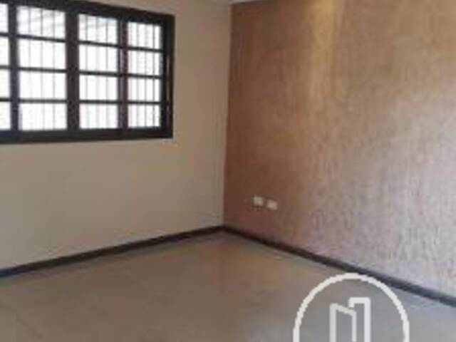 Casa para Comprar em São Paulo - 2