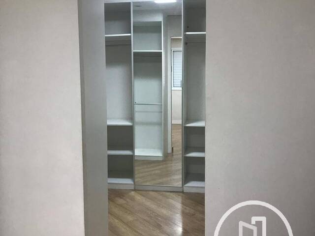 Apartamento para Comprar em São Paulo - 2