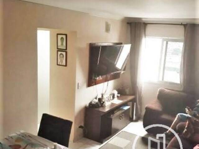 Apartamento para Comprar em São Paulo - 2
