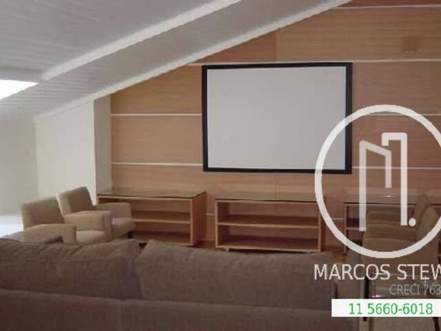 Casa para Comprar em São Paulo - 2