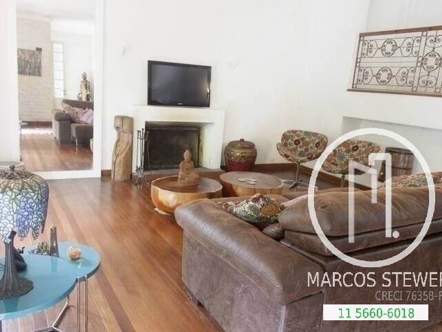 Casa para Comprar em Embu das Artes - 4