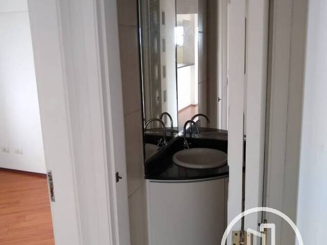 Apartamento para Comprar em São Paulo - 2