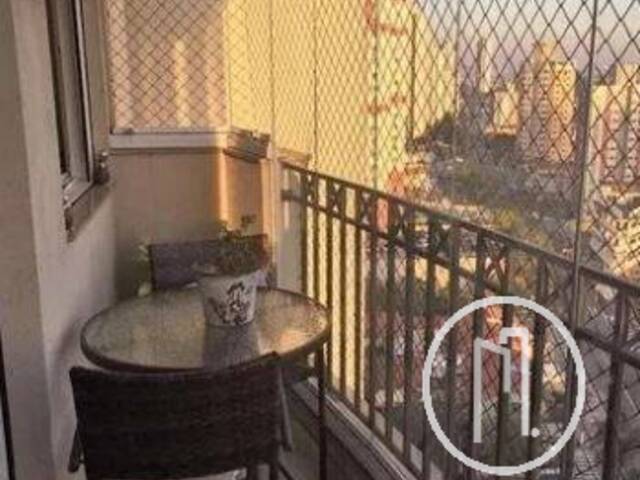 Apartamento para Comprar em São Paulo - 2